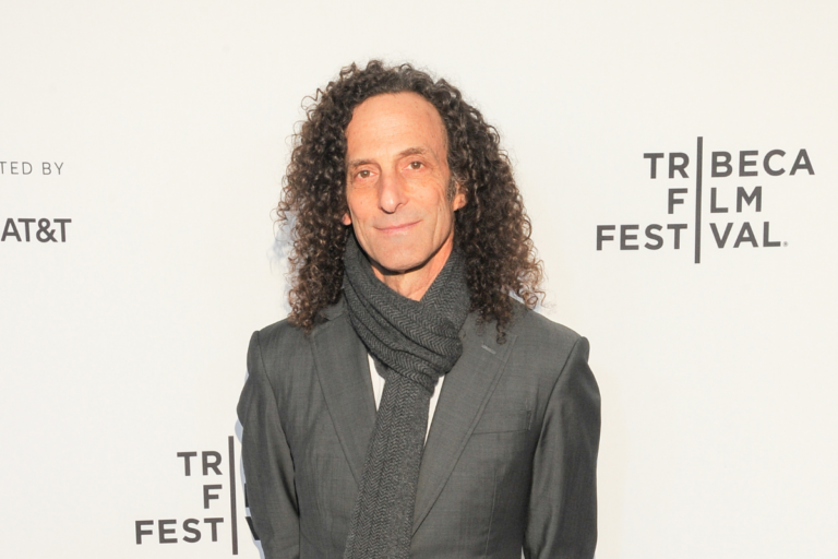 Kenny G on a red carpet.